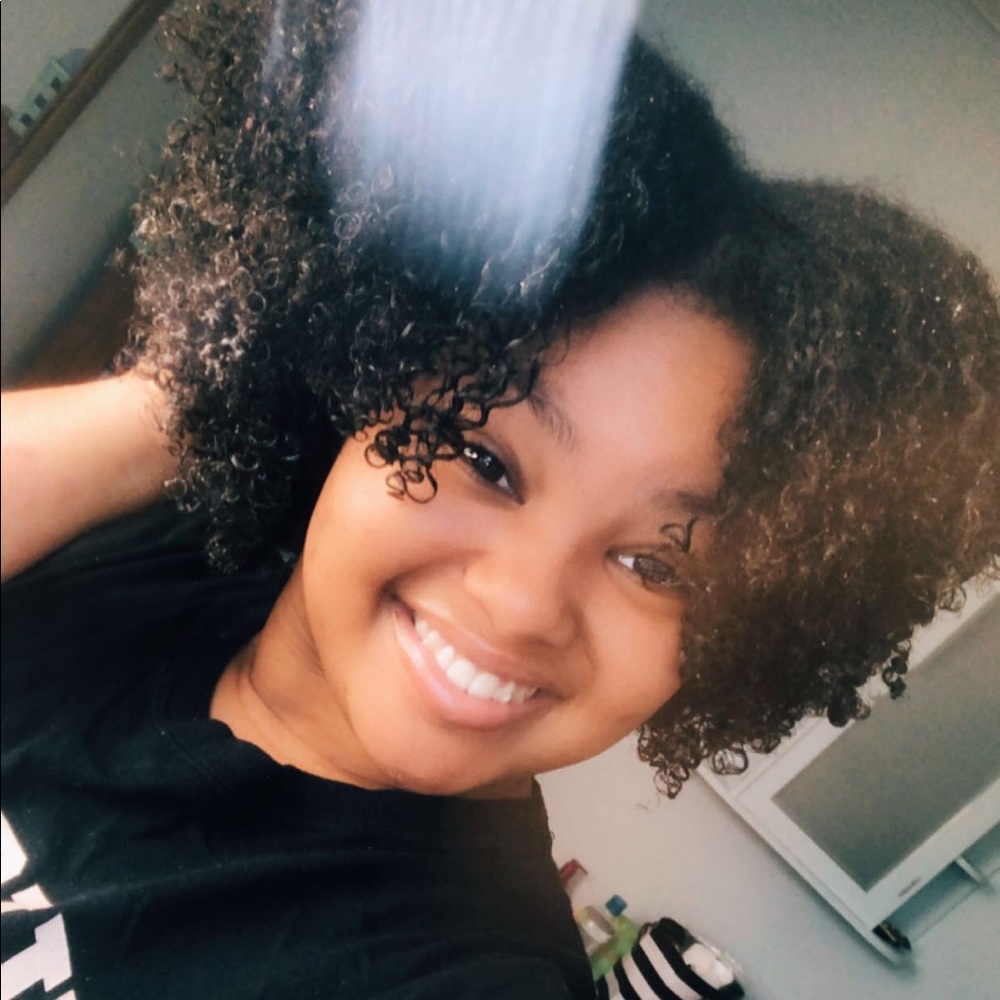 Meet your Posher, Lindsey